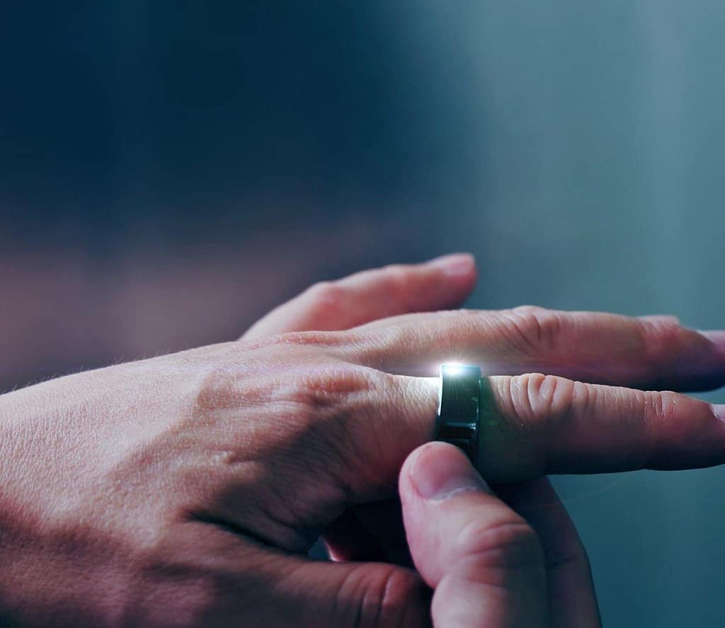 alt=wearable sleep tracker