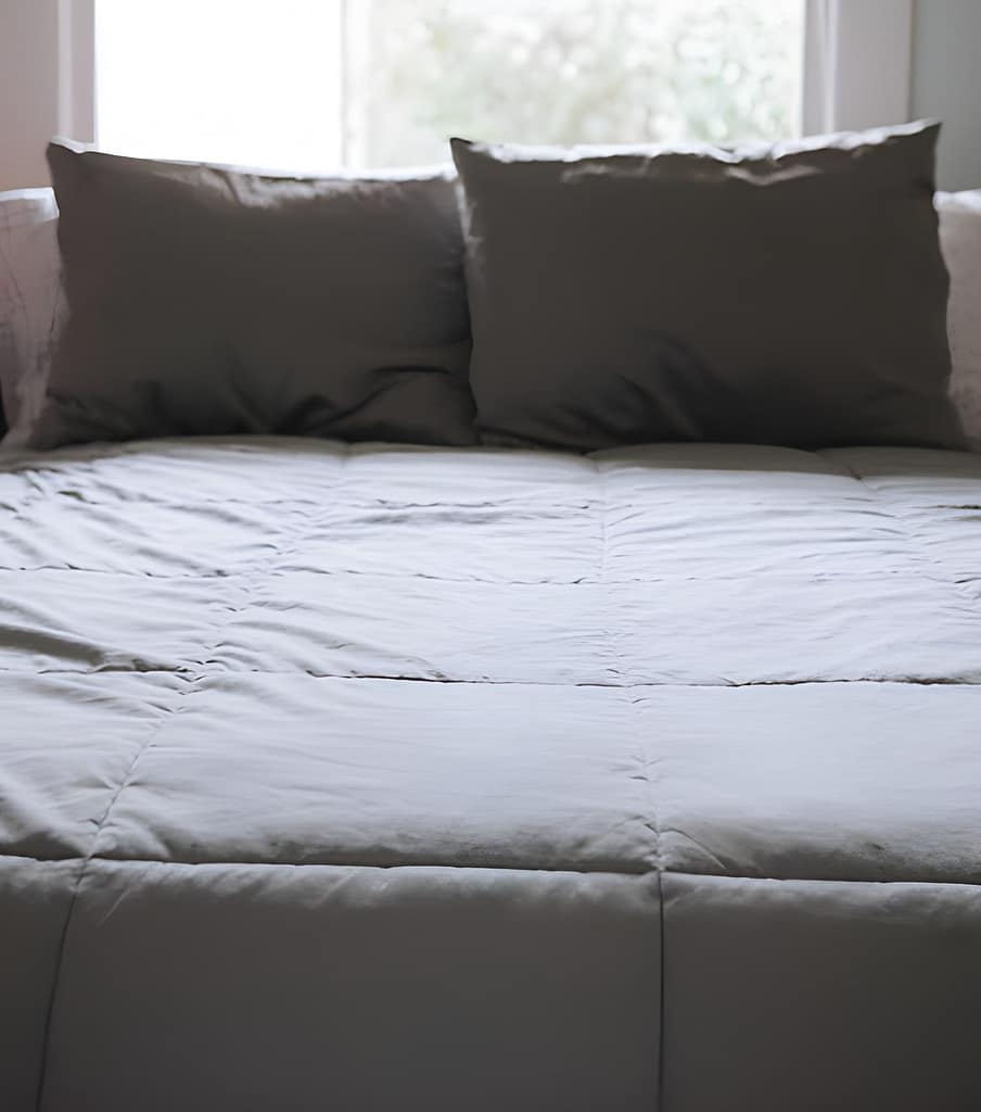 alt=cooling weighted blanket